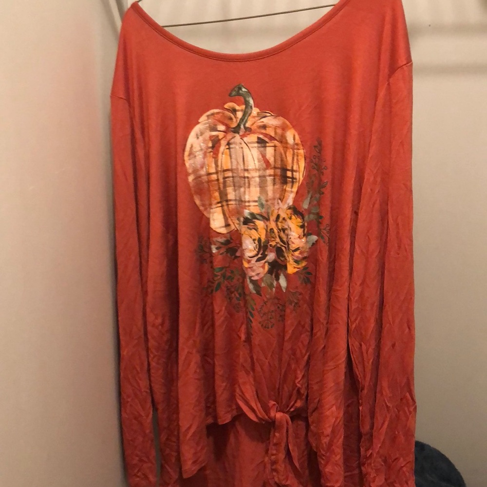 Autumn long sleeved shirt
